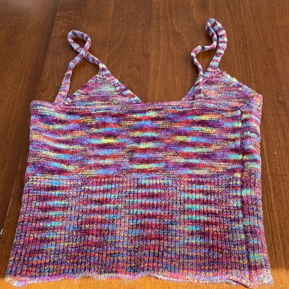 Urban Outfitters crop tank. - Picture 2 of 3